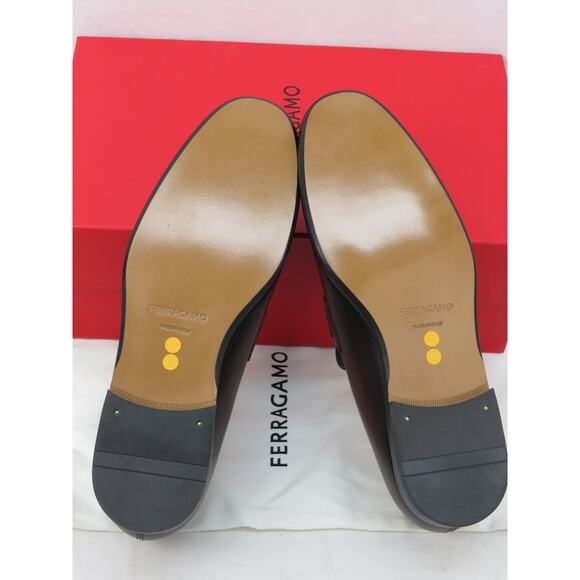 FERRAGAMO BURGUNDY LEATHER FLORIO GANCINI BIT LOGO LOAFERS 10.5 EE US 11.5 - Picture 8 of 10